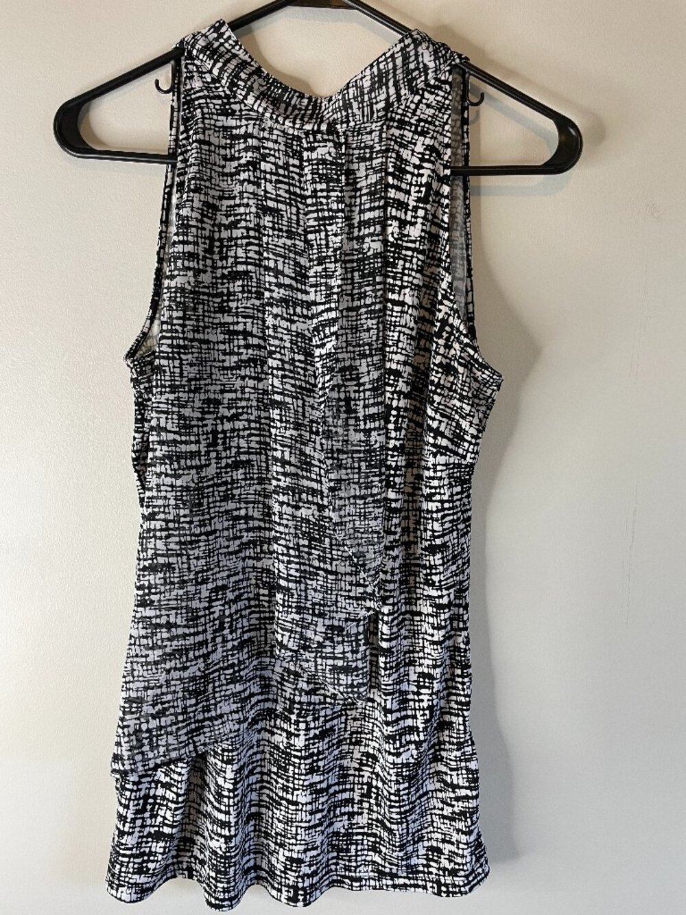 Milano womens top sleeveless M